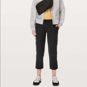 Lululemon On the fly crop *woven*